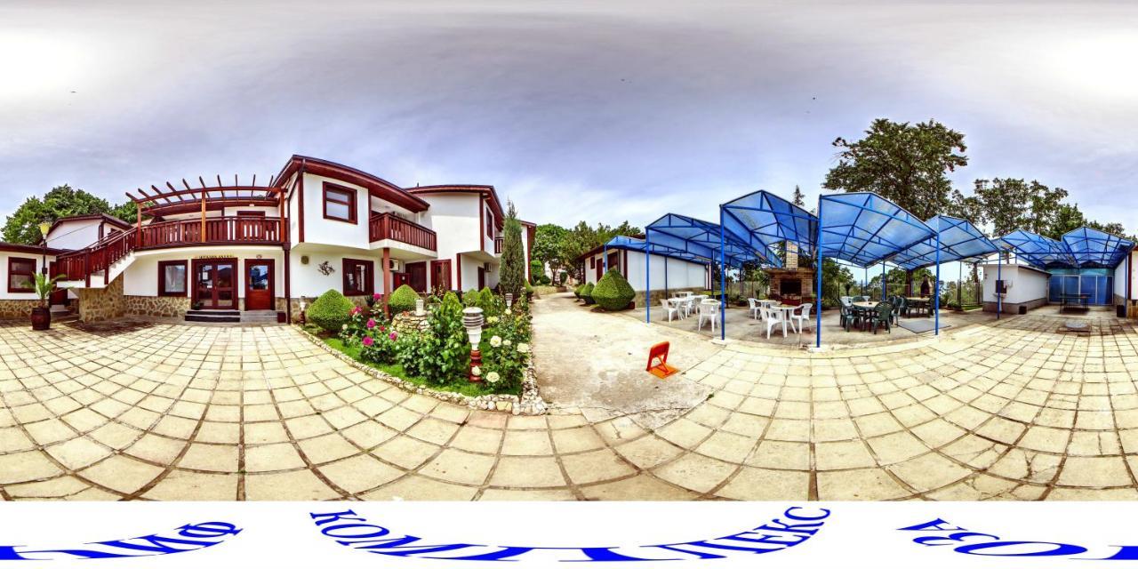 Complex Fichoza Hotel Varna Exterior photo
